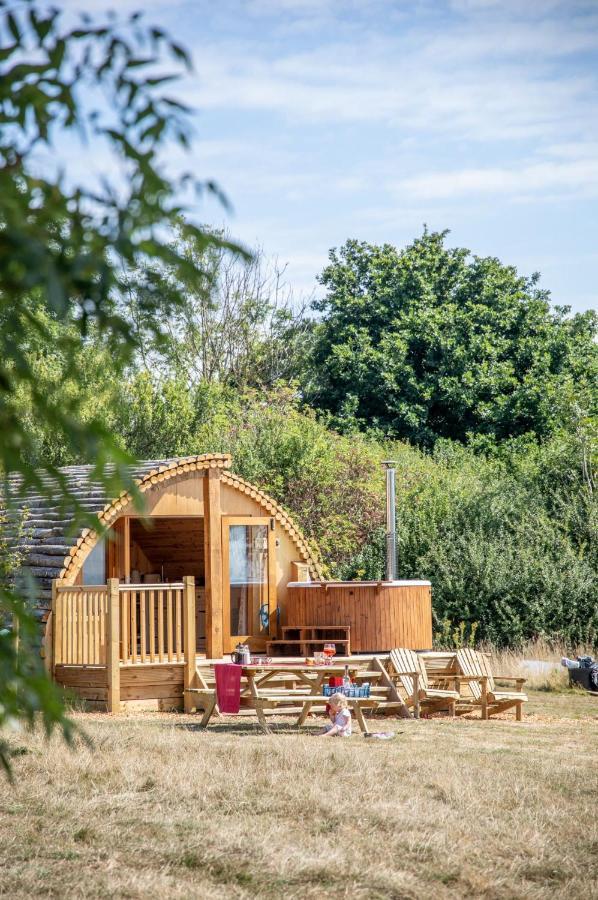 Barnhorn Glamping Villa Hooe Ngoại thất bức ảnh