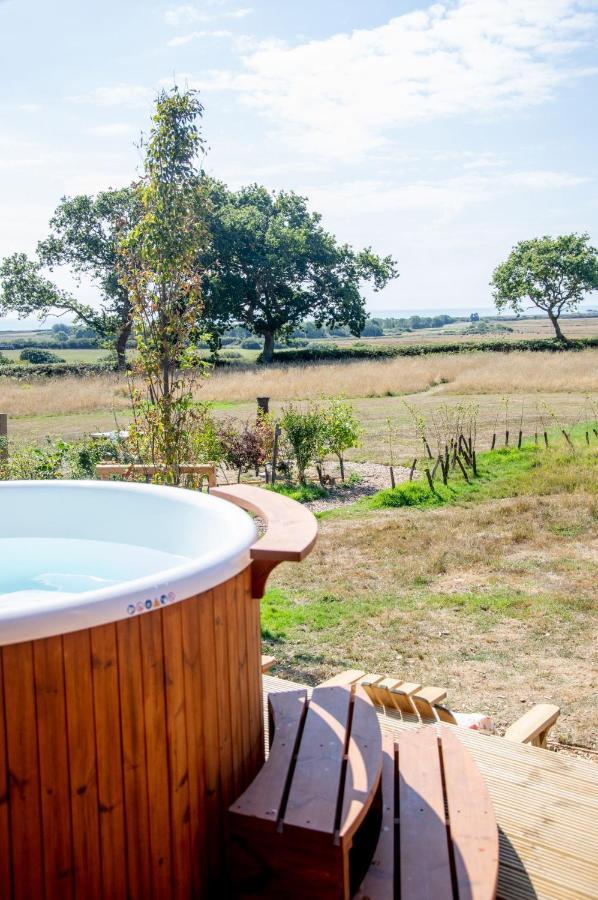 Barnhorn Glamping Villa Hooe Ngoại thất bức ảnh